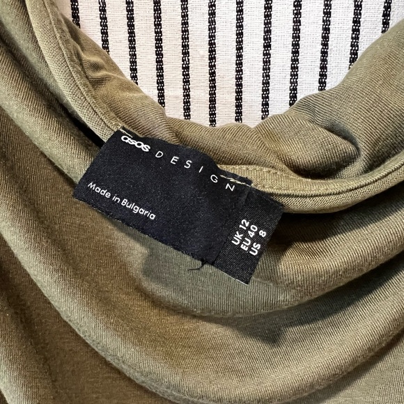 ASOS soft maxi dress with asymmetrical shoulders - Picture 3 of 5